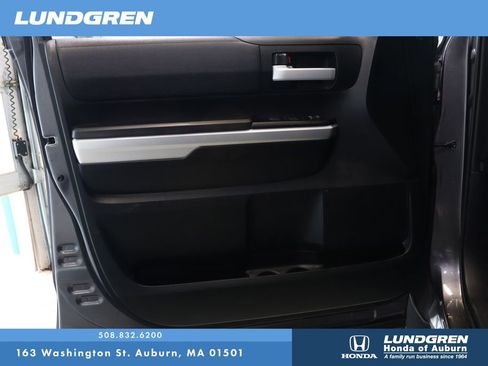 Used 2017 Toyota Tundra SR5 w/ SR5 Upgrade Package AWD/4WD image 9