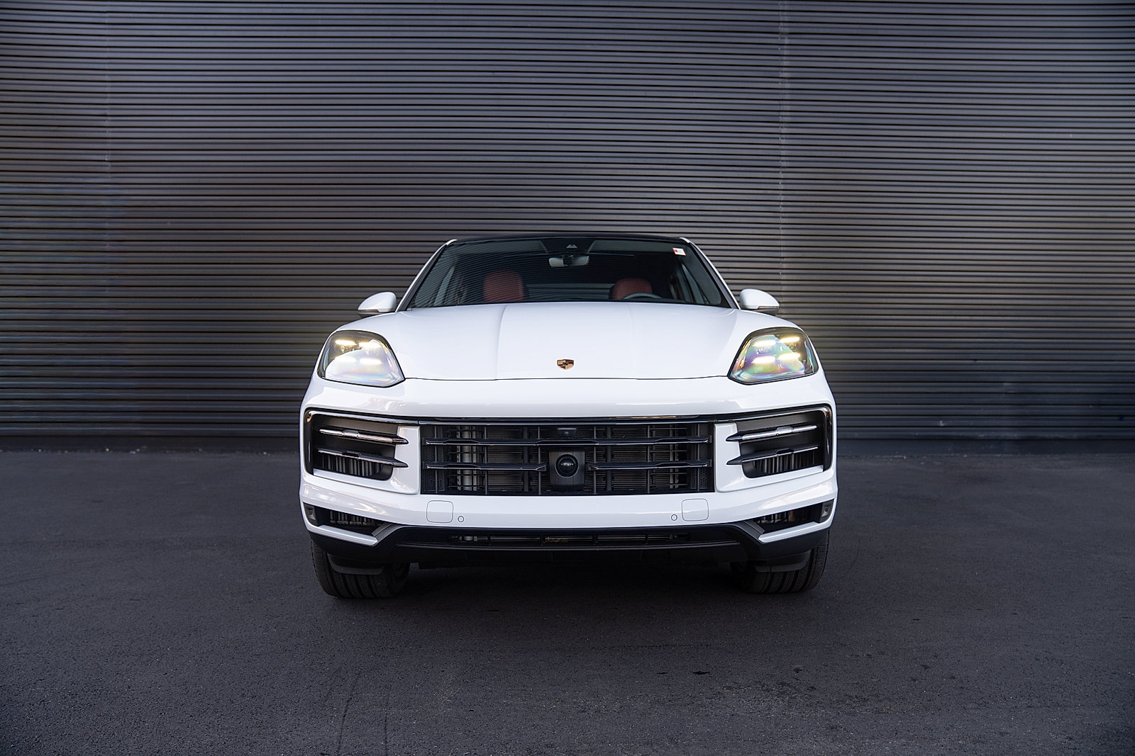 Used 2025 Porsche Cayenne Coupe AWD/4WD image 26