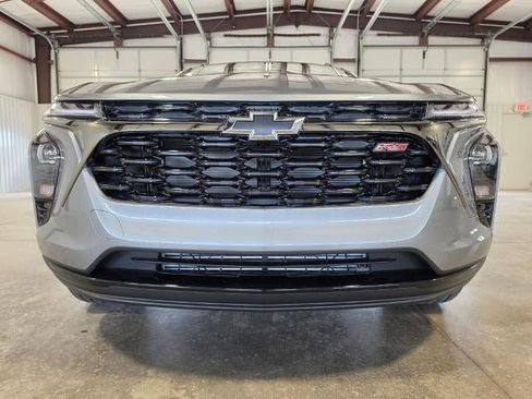 New 2026 Chevrolet Trax RS w/ Sunroof Package FWD image 8