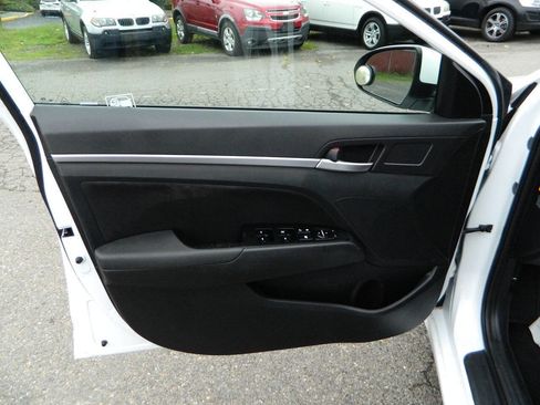 Used 2019 Hyundai Elantra SEL w/ Cargo Package image 21