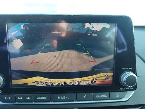 Used 2023 Nissan Altima 2.5 SV image 17