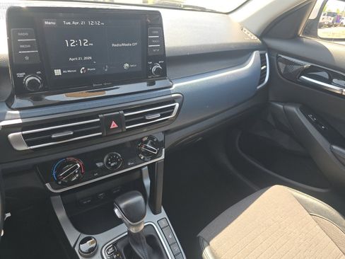 Used 2021 Kia Seltos S AWD/4WD image 25