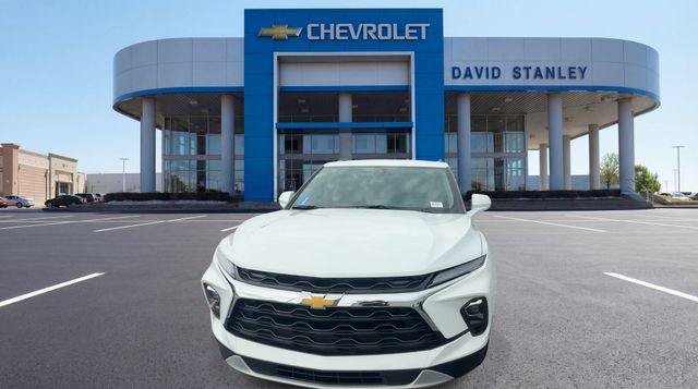New 2026 Chevrolet Blazer LT w/ Convenience Package FWD image 3