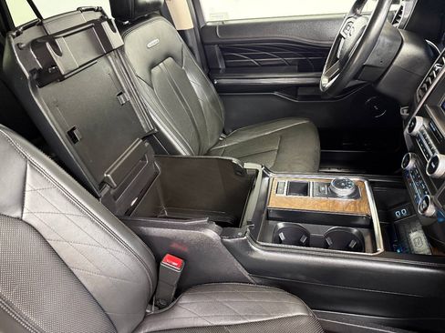 Used 2019 Ford Expedition Platinum RWD image 41