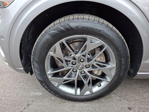 Used 2023 Genesis GV70 2.5T w/ Advanced Package image 28