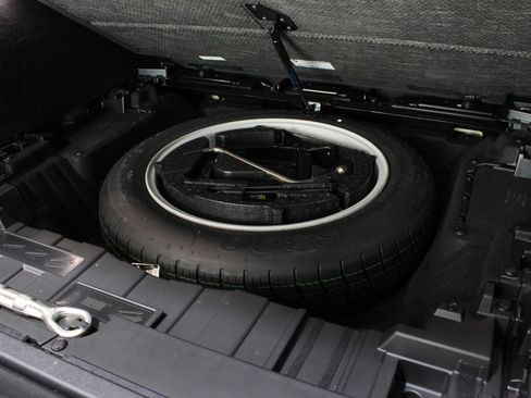 Used 2023 BMW X5 xDrive40i w/ M Sport Package image 89