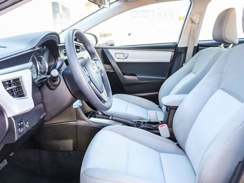 Used 2016 Toyota Corolla L image 18