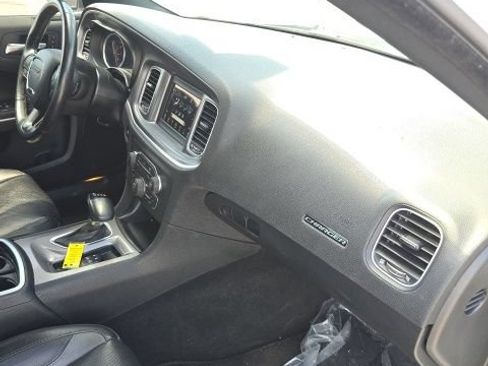 Used 2022 Dodge Charger SXT w/ Leather Interior Group RWD image 35