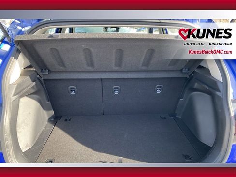 Used 2025 Hyundai Venue SEL image 32