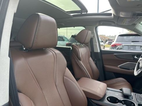 Used 2023 Acura MDX SH-AWD w/ Advance Package image 29