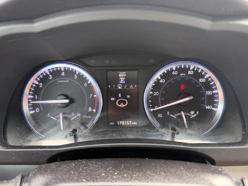 Used 2016 Toyota Highlander XLE FWD image 17