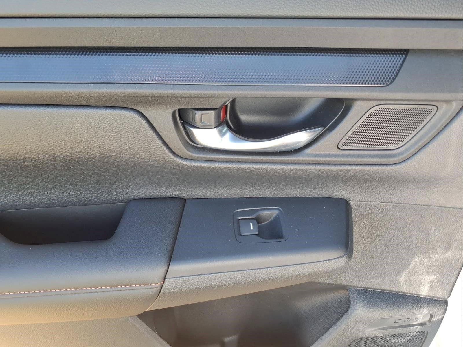 Used 2025 Honda CR-V Sport-L image 13