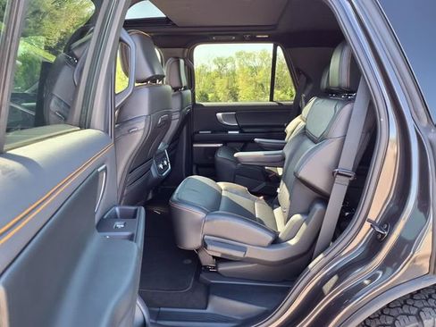 Used 2025 Ford Expedition Tremor AWD/4WD image 75