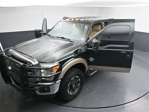 Used 2012 Ford F250 Lariat w/ Chrome Pkg image 33