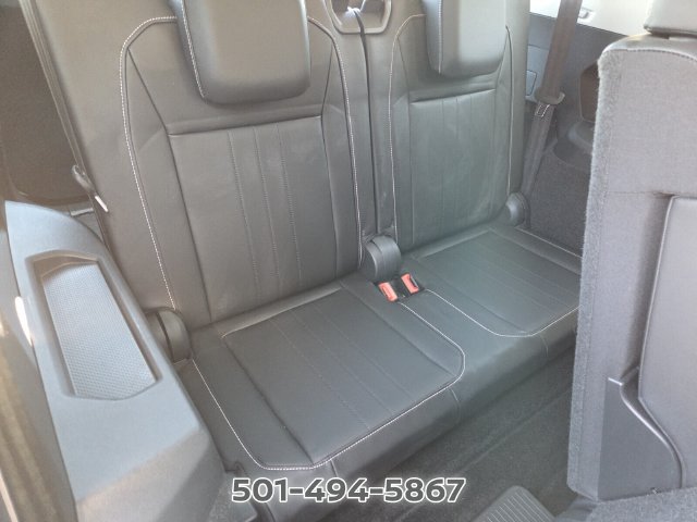 Used 2024 Volkswagen Tiguan SE FWD image 14