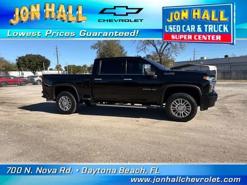 Used 2023 Chevrolet Silverado 2500 High Country w/ Safety Package II image 16