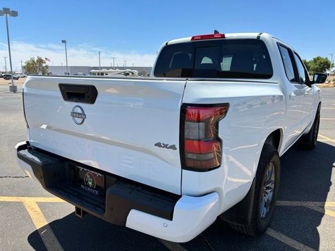 Certified 2025 Nissan Frontier SV w/ SV Convenience Package AWD/4WD image 6