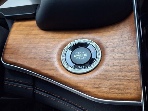 Certified 2021 Jeep Grand Cherokee L Summit AWD/4WD image 17
