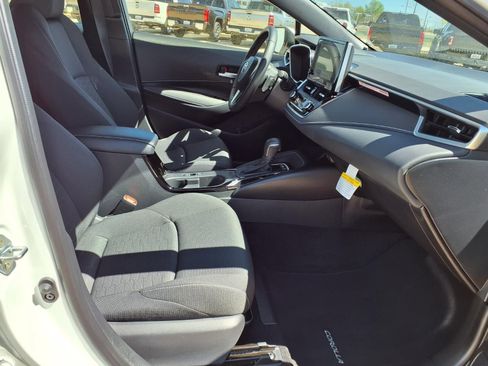 Certified 2025 Toyota Corolla SE image 19
