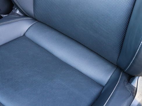 Used 2025 Toyota Prius XLE image 25