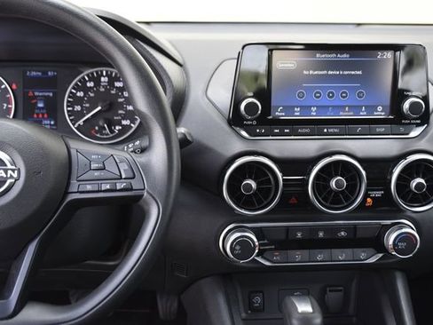 Used 2024 Nissan Sentra S image 11