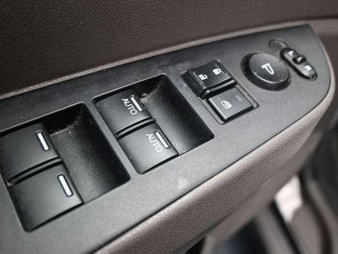 Used 2012 Honda Odyssey Touring image 11