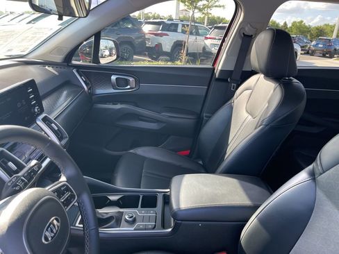 Used 2021 Kia Sorento S FWD image 17
