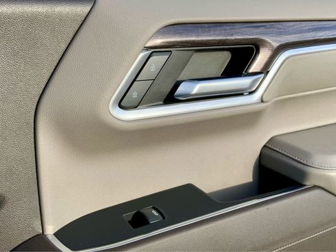 Used 2022 Chevrolet Silverado 1500 LTZ w/ LTZ Premium Package image 60