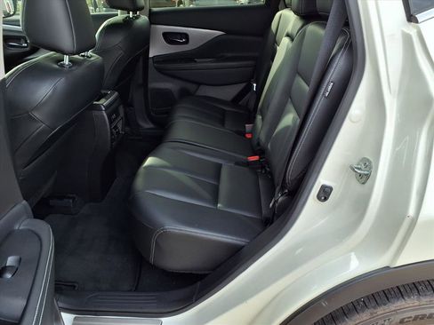 Certified 2022 Nissan Murano SV w/ SV Midnight Edition Package image 15