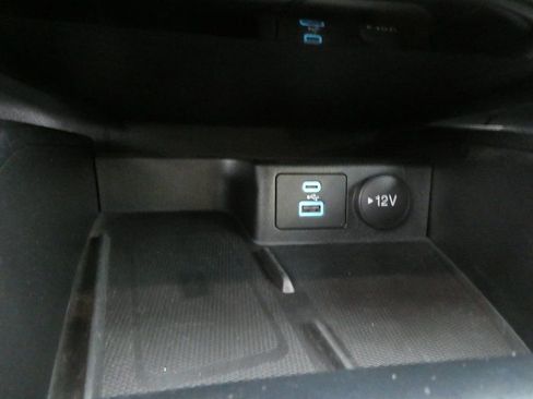 Used 2022 Ford Escape Titanium w/ Titanium Elite Package AWD/4WD image 12