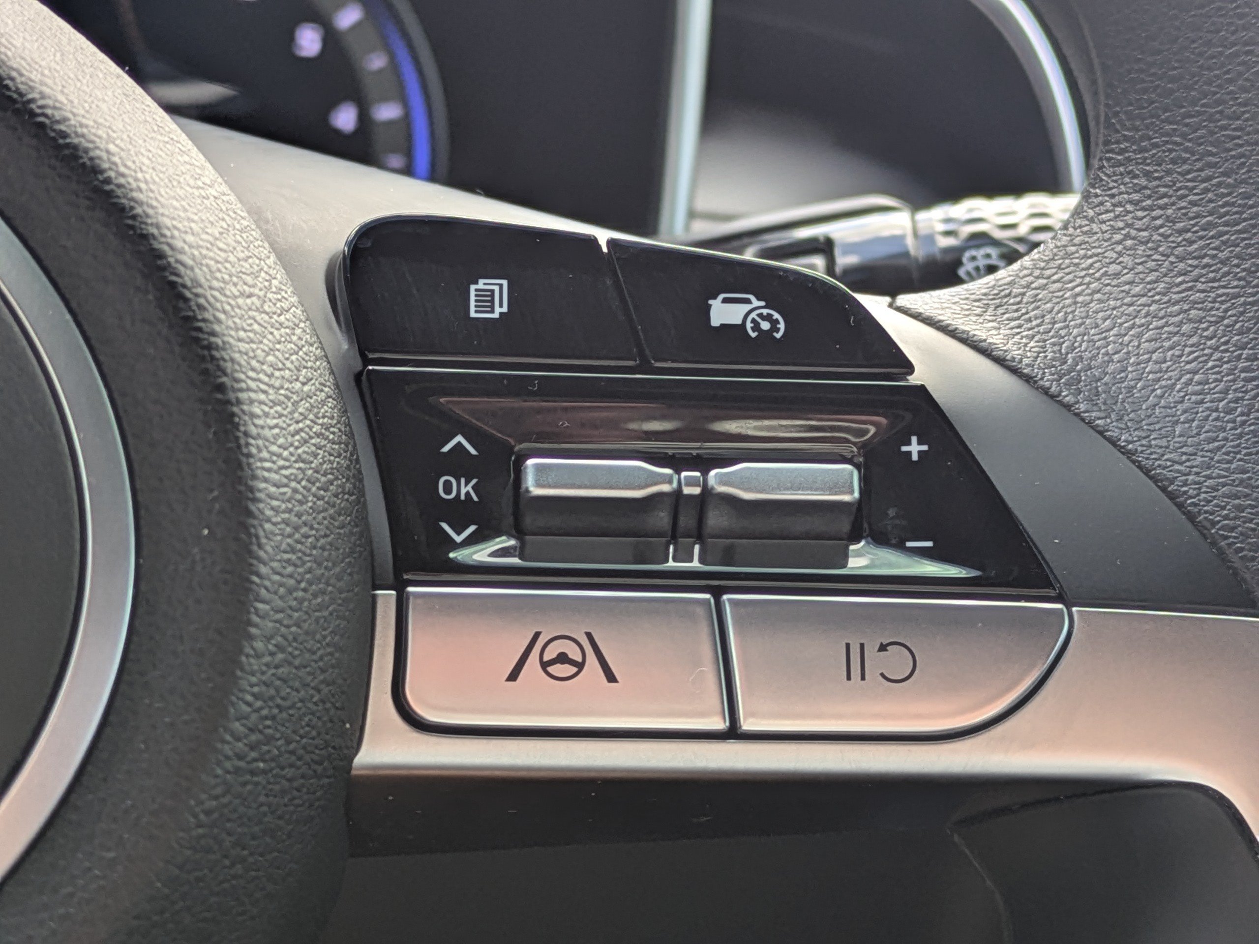 Certified 2024 Hyundai Santa Cruz SEL AWD/4WD image 24