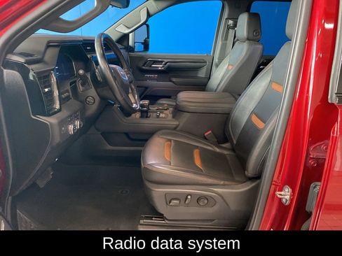 Used 2023 GMC Sierra 1500 AT4 w/ Technology Package AWD/4WD image 11