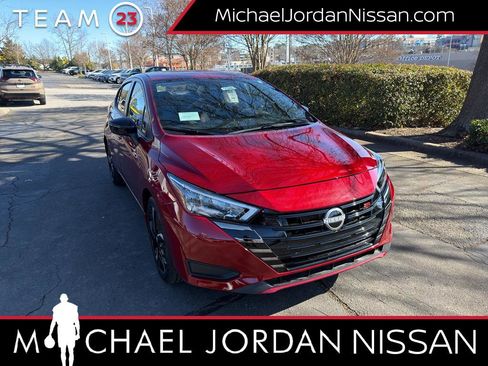 New 2025 Nissan Versa SR w/ Trunk Package image 1