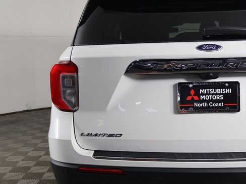 Used 2022 Ford Explorer Limited w/ Limited Technology Package AWD/4WD image 19