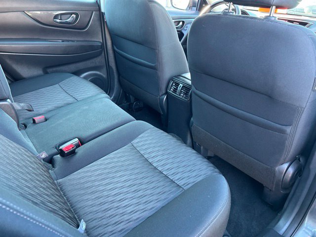 Used 2018 Nissan Rogue S AWD/4WD image 11