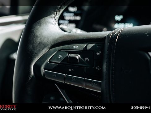 Used 2024 Cadillac Escalade Sport Platinum AWD/4WD image 29