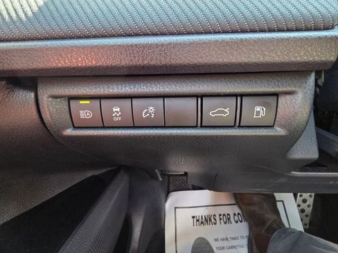 Used 2025 Toyota Camry SE image 24