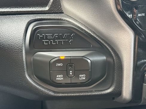 Used 2025 RAM 2500 Big Horn AWD/4WD image 21
