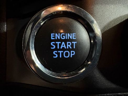 Certified 2018 Toyota Tacoma TRD Sport image 12