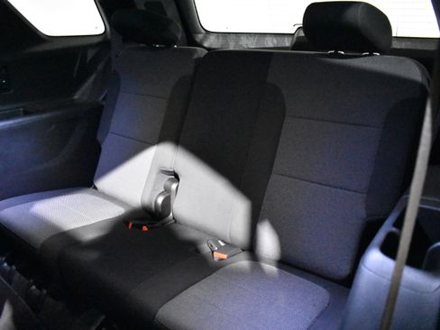 Used 2022 Chevrolet Traverse LT image 27