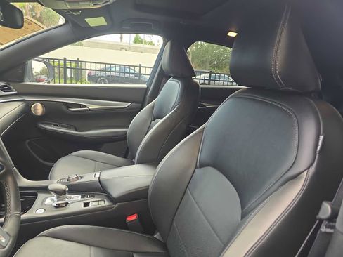 Used 2023 INFINITI QX55 Essential AWD/4WD image 17