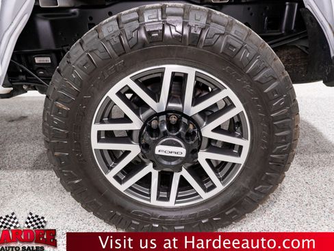 Used 2019 Ford F250 XLT w/ XLT Value Package image 10