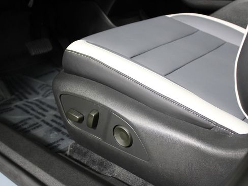 Used 2025 Honda Prologue Touring image 12