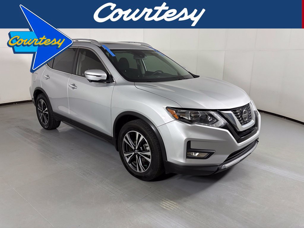 Used 2020 Nissan Rogue SV w/ Sun & Sound Touring Package FWD image 1