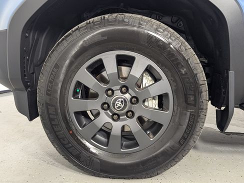 Used 2026 Toyota Land Cruiser w/ Premium Package AWD/4WD image 11