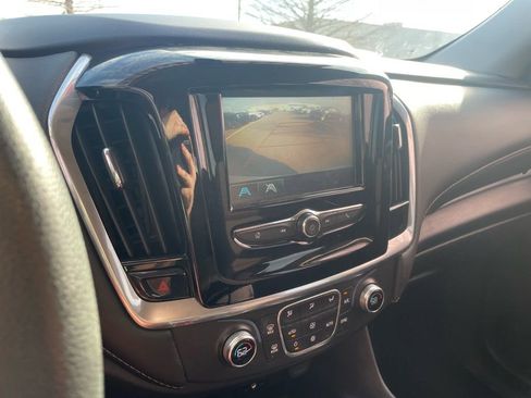 Used 2019 Chevrolet Traverse LS image 16