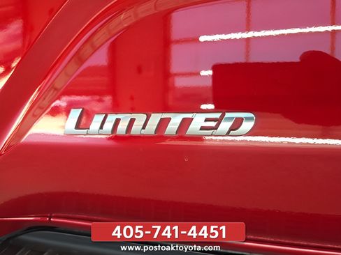 Used 2025 Toyota 4Runner Limited w/ Tow Technology Package AWD/4WD image 34