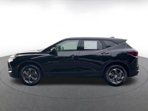 Used 2025 Chevrolet Blazer LT FWD image 7