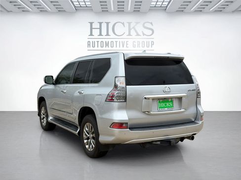 Used 2019 Lexus GX 460 Luxury AWD/4WD image 7