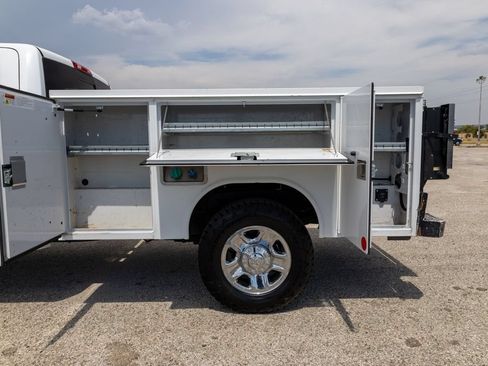 Used 2022 RAM 3500 Tradesman AWD/4WD image 22